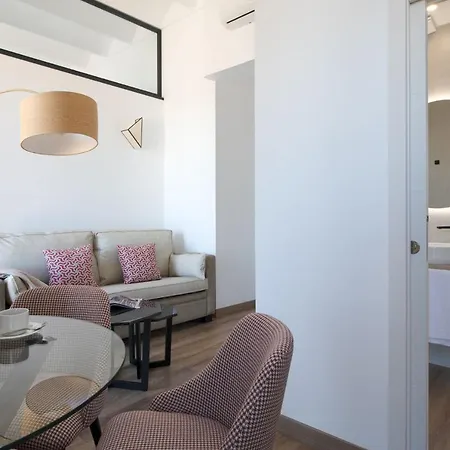 Coliseum Boutique Apartamento *
